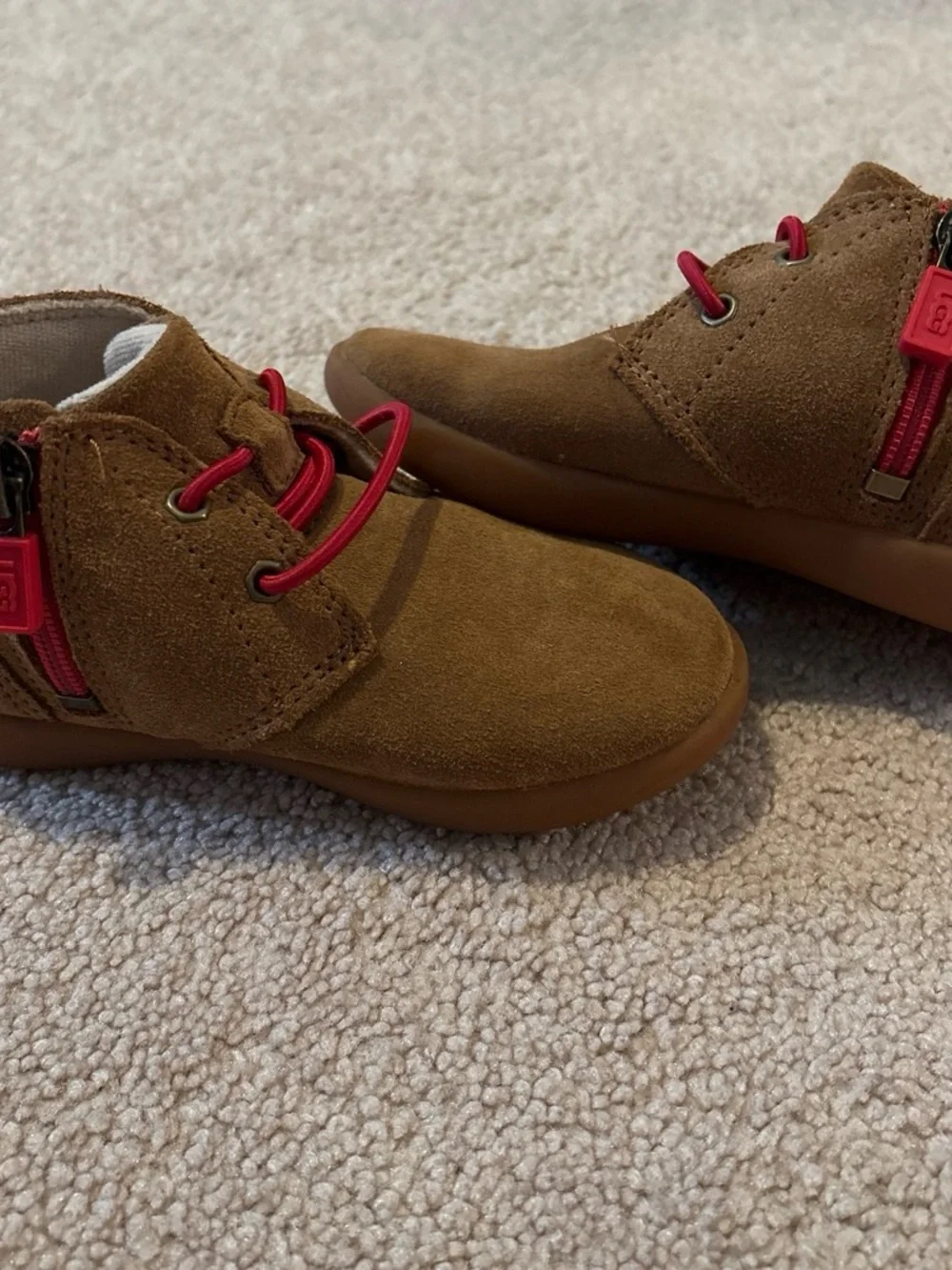 UGG Kids/Toddler Chestnut Suede Boots with Red Laces size 8